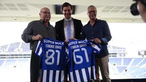 Primeiros sócios sortudos já assistiram à apresentação de Vítor Bruno no FC Porto