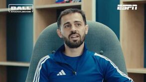 Bernardo é artista mas só em campo: português foi desafiado a desenhar a mascote do Euro'2024 e... deu nisto