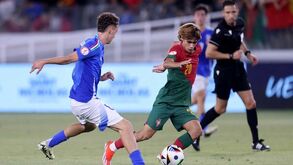 Rodrigo Mora e Geovany Quenda no onze ideal do Europeu sub-17
