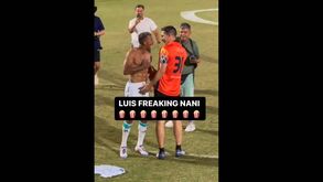 Nani tirou a camisola e festejou eufórico na cara do… antigo colega de equipa