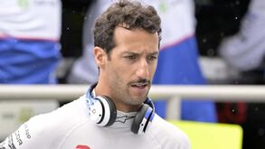 Daniel Ricciardo responde a Jacques Villeneuve: «Pode ir à m...»