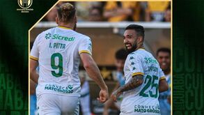 Petit alcança primeira vitória no comando do Cuiabá