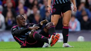 Usain Bolt lesionado em jogo de futebol solidário 