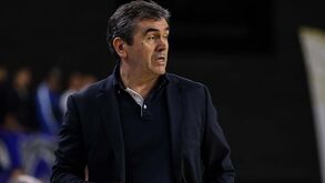 Norberto Alves destaca papel da defesa no tricampeonato do Benfica: «O melhor momento da época»