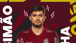 Simão Rocha oficializado como reforço do Cluj