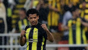 Romarinho troca Al Ittihad por Neom SC