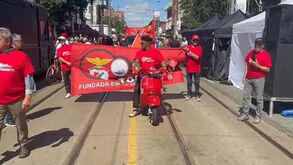 Eliseu levou a lambreta até Toronto nos festejos do 10 de junho