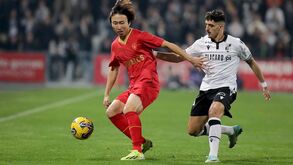 Zé Carlos vai à luta por uma vaga no meio-campo do V. Guimarães