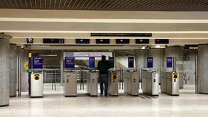Metro de Lisboa prolonga serviço nas linhas Azul e Verde na noite de Santo António