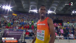 O impressionante salto de Jordan Díaz que 'roubou' o ouro europeu a Pichardo