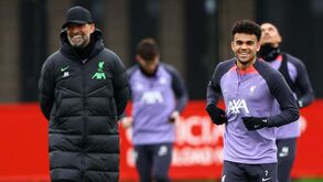Luis Díaz admite estar feliz em Anfield