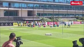 Seleção Nacional com todos disponíveis no último treino antes da partida para a Alemanha