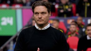 Edin Terzic renuncia ao cargo de treinador do Borussia Dortmund