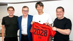 Bayern Munique oficializa contratação de Hiroki Ito