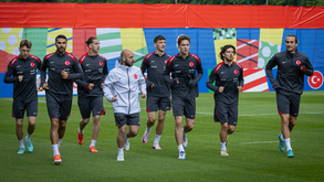 Treino da Turquia só contou com sete jogadores