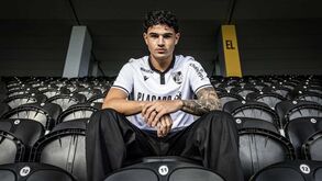 V. Guimarães oficializa contratação de Marco Cruz