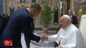 Humoristas portugueses cumprimentaram o Papa Francisco