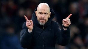 Ten Hag arruma a casa e United só tem seis jogadores 