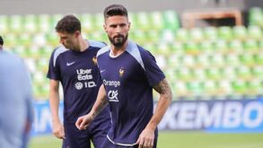 Giroud admite que ainda tem 'pesadelos' com o golo de Éder