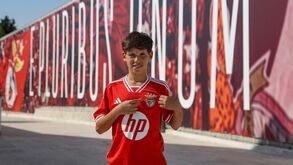 Lourenço Alves assina contrato de formação com o Benfica