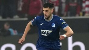 AEK está a negociar com o Benfica o empréstimo de Jurásek