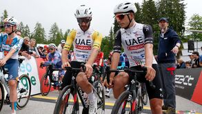 Contrarrelógio vai decidir vencedor da Volta à Suíça entre Adam Yates e João Almeida