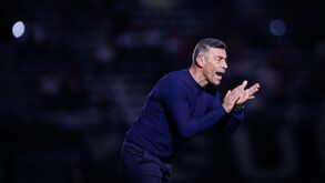 Bragantino de Pedro Caixinha regressa às vitórias no Brasileirão