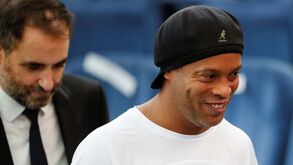Afinal, críticas de Ronaldinho não passaram de uma ação publicitária: «Jamais diria o que viram»