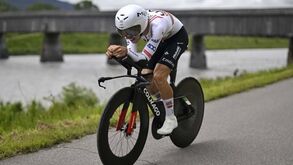 João Almeida ganha etapa final da Volta à Suíça e fecha em segundo da geral