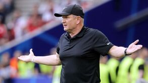 Matjaz Kek: «Mostrámos demasiado respeito na primeira parte»