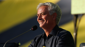 Tadic e a chegada de Mourinho ao Fenerbahçe: «É um dos maiores da história. Estou muito feliz»