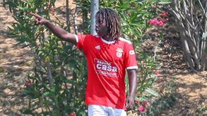 Benfica sofre para renovar com sobrinho de Renato Sanches