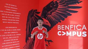 Benfica agarra Francisco Wang: extremo assina contrato de formação