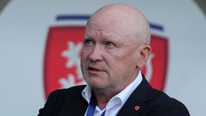  Ivan Hasek diz que Portugal é favorito e pede coragem à sua equipa