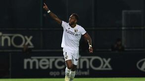 Notícia Record: Puma Rodríguez deixa Famalicão e ruma ao Estrela Vermelha