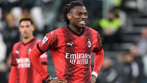 Al Hilal de Jorge Jesus prepara oferta por Rafael Leão e italianos avisam: cláusula é de 175 milhões
