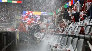 Não é só em Old Trafford: Signal Iduna Park 'a meter água' antes do Turquia-Geórgia