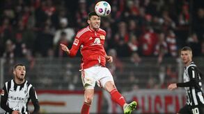 Robin Gosens: o jogador que podia ter sido polícia e agora está na mira do Benfica