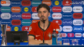 Siga a conferência de imprensa de Roberto Martínez em direto