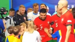 O momento de Ronaldo antes do jogo com a Rep. Checa que todos falam 