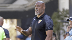 Hélder Cristovão continua como treinador do Penafiel