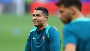 Lampard lembra encontro com Ronaldo na praia: «Pedi-lhe uma foto... mas primeiro fui vestir a camisola»