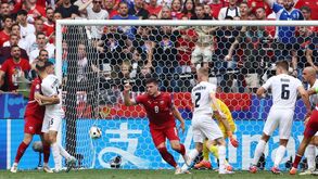 Eslovénia-Sérvia, 1-1: O salvador Jovic pintou um quadro cruel