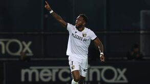 Puma Rodríguez já é oficial no Estrela Vermelha