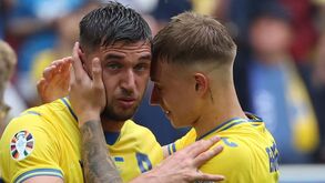 Volodymyr Zelensky falou com jogadores ucranianos: «Deu-nos uma motivação incrível»