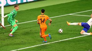 A crónica do Holanda-França, 0-0: Ninguém mascara a falta de eficácia