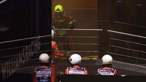 Incêndio obriga pilotos e staff da McLaren a serem evacuados antes dos treinos para o GP de Espanha