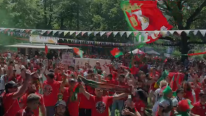 Adeptos portugueses em festa à espera do jogo com a Turquia