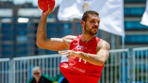 Seleção de andebol de praia vai lutar por inédito bronze mundial