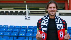 Nuninho oficializado como reforço do Trofense